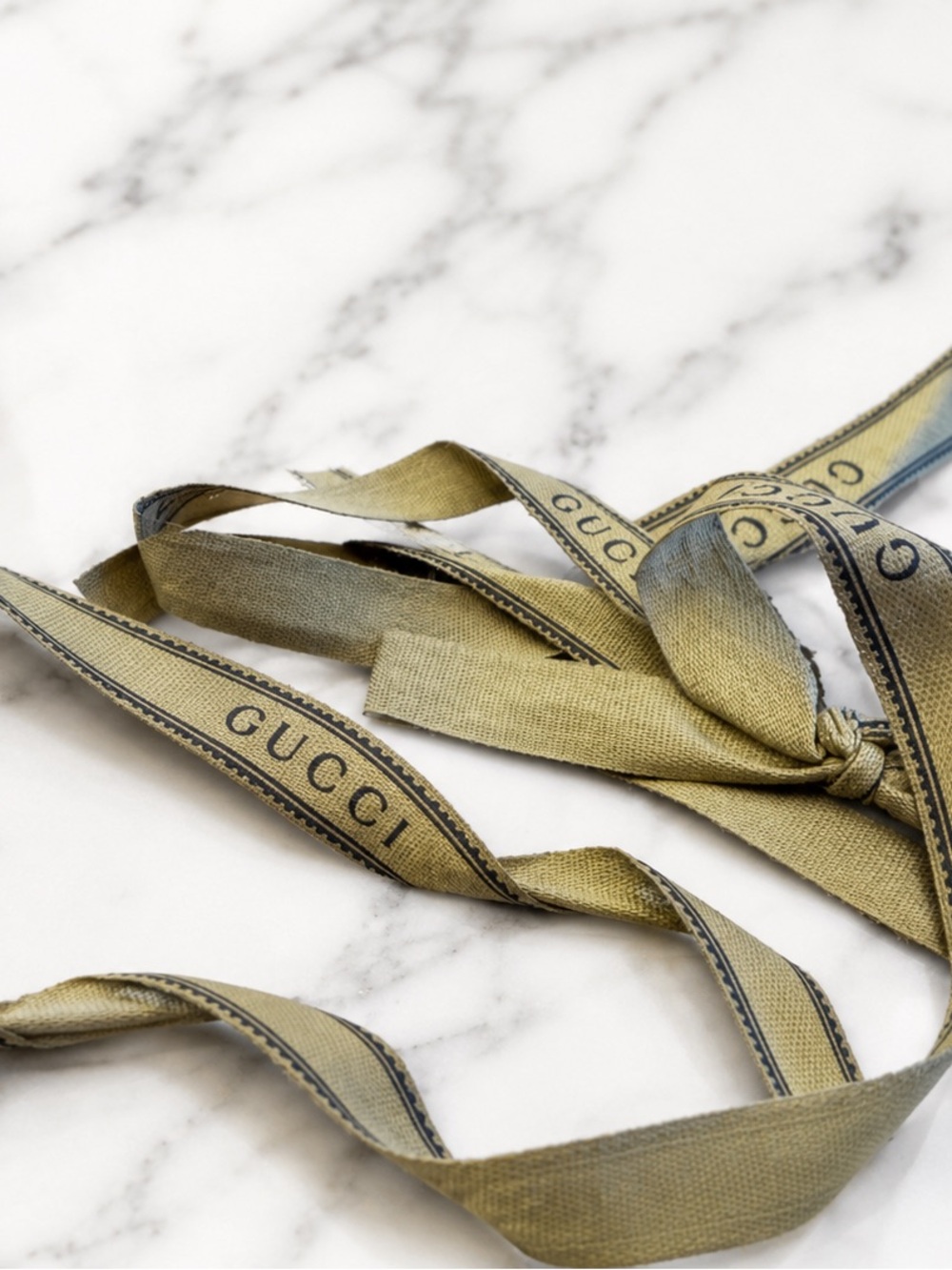 Authentic Gucci Logo Ribbon 82” Luxury Gift Wrap Green - Picture 4 of 5